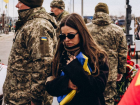 Вдова убитого радикала потратит похоронные деньги на борьбу с памятниками в Одессе