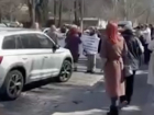 В Одессе люди перекрыли дорогу, выступая против сноса исторического памятника