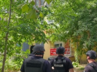 В Одессе мужчина ворвался в парикмахерскую и взял в заложники двух женщин