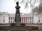 В России ответили на решение Одесского горсовета снести памятник Пушкину