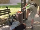 В Одессе подросток бил ногами и таскал за волосы мальчика младше себя, невзирая на слезы