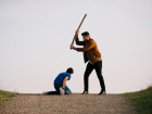 В Одесской области мужчина избил 15-летнего племянника бревном за прогулы в школе