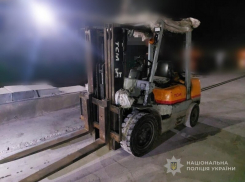 В Одесской области пьяный рабочий на автопогрузчике сбил 61-летнего коллегу насмерть