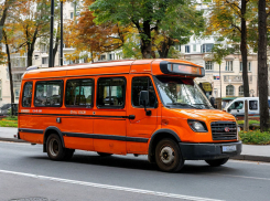 В одесской маршрутке курящая мать дала кулаком другой пассажирке