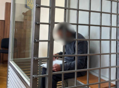 В Одессе мужчина четыре года насиловал малолетнюю племянницу и снимал это на видео