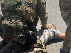 «Не успел достать нож»: в Одессе женщины спасли велосипедиста от военкомов ТЦК