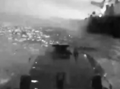 В Черном море атакованы танкеры: украинские Sea Baby сняли на видео удары по «теневому флоту»