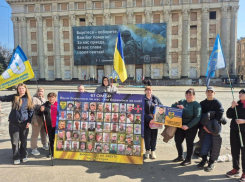 Почему в Одессе выходят на митинги против коррупции, но молчат о гибели своих солдат