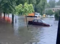 Одесса ушла под воду: ливень затопил улицы и парализовал инфраструктуру города