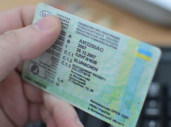 В Одессе мужчина попытался обменять поддельные права на настоящие и попался 