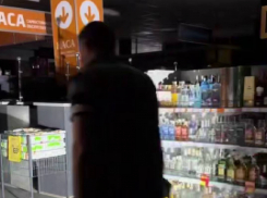 «Шопинг с фонариком, свидания под взрывами»: как Одесса переживает блэкаут