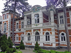 В Одессе сносят памятники архитектуры во время тревоги и заявляют, что это последствия атаки РФ