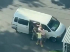 В Одессе военкомы разбили врачу голову дверью автобуса во время мобилизации