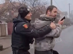 В Одесской области пьяные полицейские незаконно арестовали мужчину