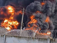 В Одессе второй день горит нефтебаза после атаки ВС РФ
