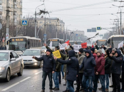 В Одессе перекрыли дороги из-за блэкаута: без света остались почти 100 тысяч абонентов