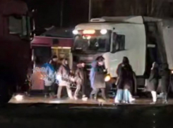 В центре Одессы горожане перекрыли дорогу из-за отключений света