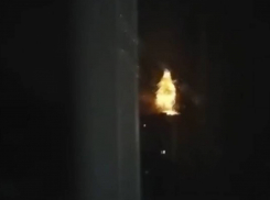 Момент удара ракеты по грузовому судну в порту Одессы попал на видео