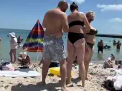 Газовый теракт и секс на пляже: туристы с Запада превратили Одессу в притон