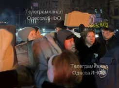 Одесситы перекрыли центральные улицы из-за отсутствия света вторую неделю