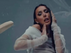 «Похожа на Самойлову»: Джигана заподозрили в романе с Алсу после нового клипа