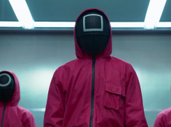 В Одессе военкомы повторили сюжет «Игры в кальмара» с перепуганным мужчиной