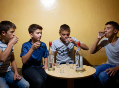 В Одесской области пьяные школьники изнасиловали 55-летнюю женщину