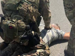 В Одесской области мужчина заманил военкома в подъезд и избил его до полусмерти