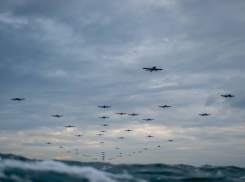 Российский Крым отбивает атаку беспилотников запущенных из Одесской области