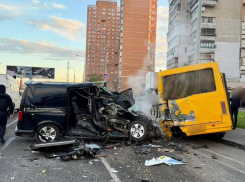 Женщина погибла в страшном ДТП с маршрутной в Одессе