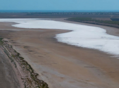 Соль вместо воды: на Одесчине высыхают лиманы и реки