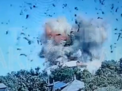 В Одессе сняли эффектный взрыв казармы ВСУ после удара ракеты «Искандер»