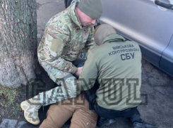 Одесский офицер вымогал с подчиненных деньги