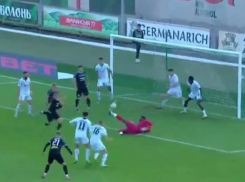 Нигерийский вратарь одесского «Черноморца» забил гол в свои ворота