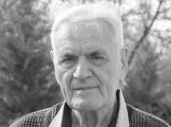 В Одессе на 91-м году жизни скончался легендарный хирург, внесенный в Книгу рекордов