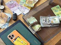 В Одессе врач и военком фиктивно оперировали уклонистов за деньги