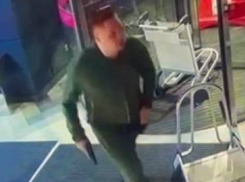 Новости Одессы: расстрел инспекторов общественного контроля, попытка «замять» ДТП с полицейским, спасение детей с 60-метрового аттракциона.