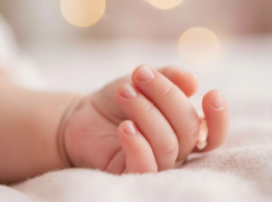 В Одессе 16-летние родители оставили без присмотра годовалого ребенка, и он умер