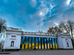 В Одессе снимут украинские флаги