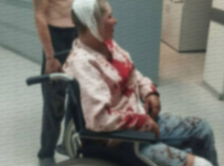 Появилось видео, как боевик ВСУ в отпуске изрубил топором двоих мужчин в Одессе