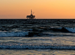 Эксперт: мазут после аварии в Керченском проливе может доплыть до Одессы