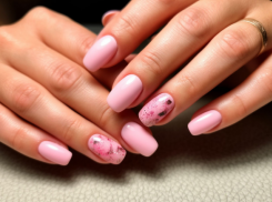 В одесском салоне красоты русской девушке вместо маникюра пожелали заболеть СПИДом