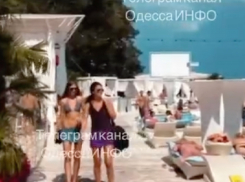 «Здесь много красивых девочек»: видео с Одессой обнаружили в файлах Эпштейна