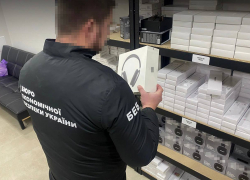 Одесситы, которые продавали поддельную технику, предстанут перед судом