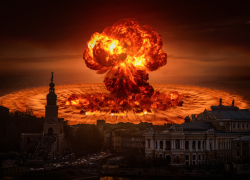 Военкор Коц пригрозил Украине ядерным оружием после ракетного удара по Брянску из Одессы