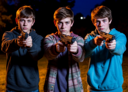 В Одессе подростки издевались над бомжом, стреляя в него из пневмата