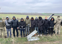 Одесситы массово бегут за границу, спасаясь от военкомов