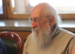 Анатолий Вассерман прокомментировал проверку личных телефонов одесских учителей