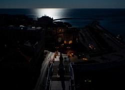 Жители Одессы потребовали ввести режим ЧС из-за длительного блэкаута