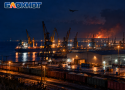Одесскую военную логистику накрыли с суши и моря: поражены порты, склады и суда 